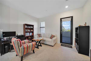 7925 NW 104th Ave, Doral, FL 33178, Sold 07/30/21