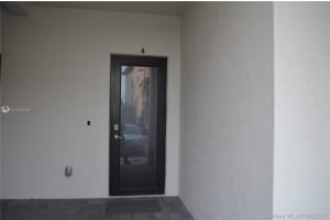 7855 NW 104th Ave, Doral, FL 33178, Sold 09/10/21