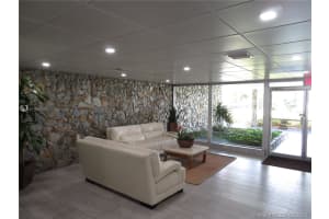 210 Seaview Dr, Key Biscayne, FL 33149, Sold 07/09/21