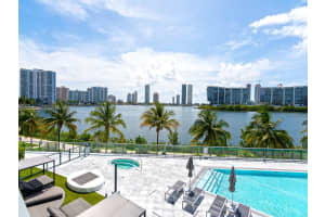 3250 NE 188th St, Aventura, FL 33180, Sold 01/17/22
