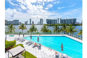 3250 NE 188th St, Aventura, FL 33180, Sold 01/17/22