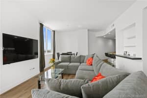 315 NE 3rd Ave, Fort Lauderdale, FL 33301, Sold 02/25/22