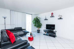 7705 Abbott Ave, Miami Beach, FL 33141, Sold 01/19/22