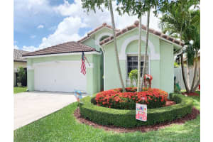 7682 NW 168th Terrace, Hialeah, FL 33015, Sold 08/02/21