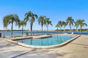 343 Ives Dairy Rd, Miami, FL 33179, Sold 08/16/21