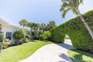 51 Colony Rd, Jupiter, FL 33469, Sold 04/11/22