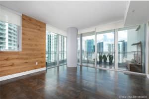 92 SW 3rd St, Miami, FL 33130, Sold 09/30/21