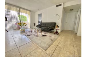 8145 NW 7th St, Miami, FL 33126, Sold 09/10/21