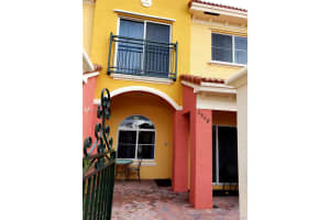 3508 NW 29th Pl, Lauderdale Lakes, FL 33311, Sold 08/12/21