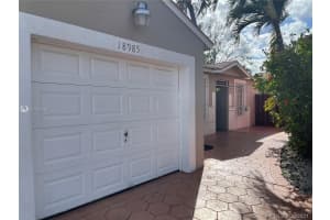 18985 NW 63rd Ct Cir, Hialeah, FL 33015, Sold 08/12/21