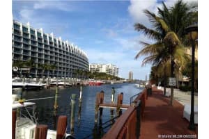 2901 NE 185th St, Aventura, FL 33180, Sold 11/03/21