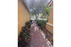1435 Seabay Rd, Weston, FL 33326, Sold 09/30/21