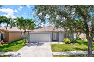 10383 SW 24th St, Miramar, FL 33025, Sold 08/05/21