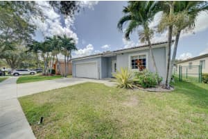 10383 SW 24th St, Miramar, FL 33025, Sold 08/05/21