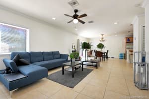 Miami, FL 33133, Sold 09/01/21
