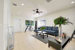 Miami, FL 33133, Sold 09/01/21