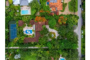 8555 Ponce De Leon Rd, Miami, FL 33143, Sold 12/08/21