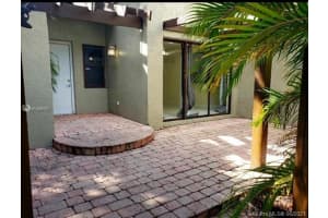 9940 NW 9th St Cir, Miami, FL 33172, Sold 07/09/21