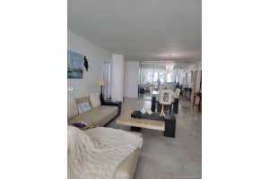 5005 Collins Ave # C5, Miami, FL 33140, Sold 07/15/22
