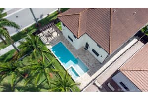 8920 NW 98th Ct, Doral, FL 33178, Sold 08/05/21