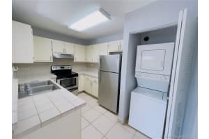 351 Palm Way, Pembroke Pines, FL 33025, Sold 07/16/21