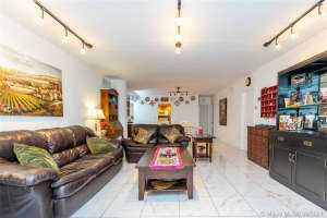 5005 Collins Ave # C5, Miami, FL 33140, Sold 05/25/22