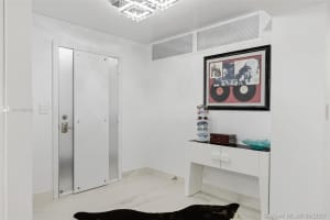 1920 S Ocean Dr #14a, Hallandale Beach, FL 33009, Sold 08/18/21