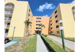 7000 NW 186th St, Hialeah, FL 33015, Sold 07/28/21
