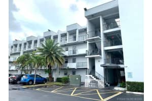 2998 Sunrise Lakes Dr E, Sunrise, FL 33322, Sold 01/11/22