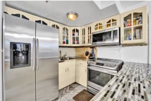 16450 NW 2nd Ave, Miami, FL 33169, Sold 10/26/21