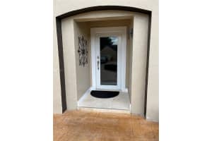 19115 NW 81st Pl, Hialeah, FL 33015, Sold 07/22/21