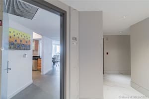 400 Alton Rd, Miami Beach, FL 33139, Sold 10/21/21