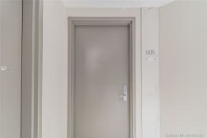 400 Alton Rd, Miami Beach, FL 33139, Sold 10/21/21