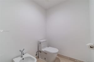 400 Alton Rd, Miami Beach, FL 33139, Sold 10/21/21
