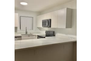 6245 SW Kendale Lakes Cir, Miami, FL 33183, Sold 03/14/22