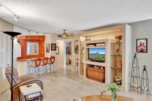 200 Leslie Dr, Hallandale Beach, FL 33009, Sold 10/27/21