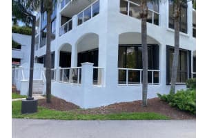 3640 Yacht Club Dr, Aventura, FL 33180, Sold 04/01/22