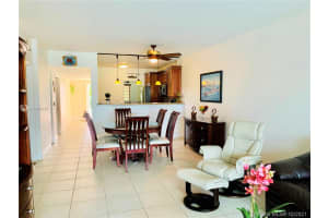 18100 N Bay Rd, Sunny Isles Beach, FL 33160, Sold 02/15/22