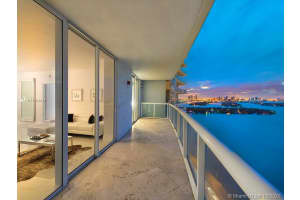 450 Alton Rd, Miami Beach, FL 33139, Sold 11/04/21