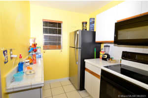 231 NW 109th Ave, Miami, FL 33172, Sold 08/16/21