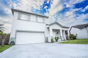 7554 SW 157th Ct, Miami, FL 33193, Sold 08/13/21