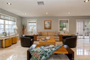 10360 NW 48th St, Doral, FL 33178, Sold 07/09/21