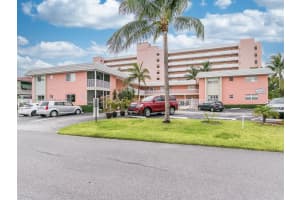 1450 N Riverside Dr, Pompano Beach, FL 33062, Sold 05/20/22
