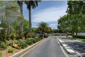 1477 NW 156th Ave, Pembroke Pines, FL 33028, Sold 09/04/21