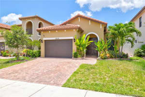 4914 NW 48 Ln, Lauderhill, FL 33319, Sold 08/12/21