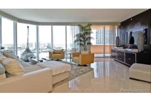 500 South Pointe Dr, Miami Beach, FL 33139, Sold 10/13/21