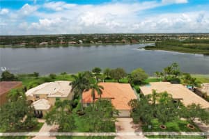 18630 SW 7th St, Pembroke Pines, FL 33029, Sold 07/21/21