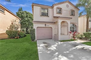 15271 NW 6th Ct, Pembroke Pines, FL 33028, Sold 10/01/21