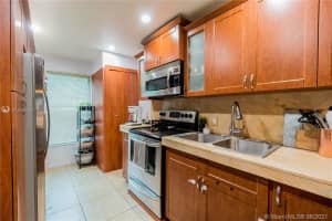 1121 NW 99th Terrace, Pembroke Pines, FL 33024, Sold 09/21/21