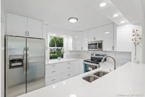 315 SE 11th Terrace, Dania Beach, FL 33004, Sold 12/08/21